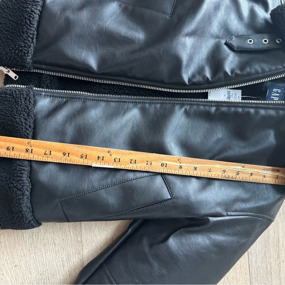 Gap Vegan Leather Sherpa-Trim Jacket Black Xs $168 - Picture 5 of 7